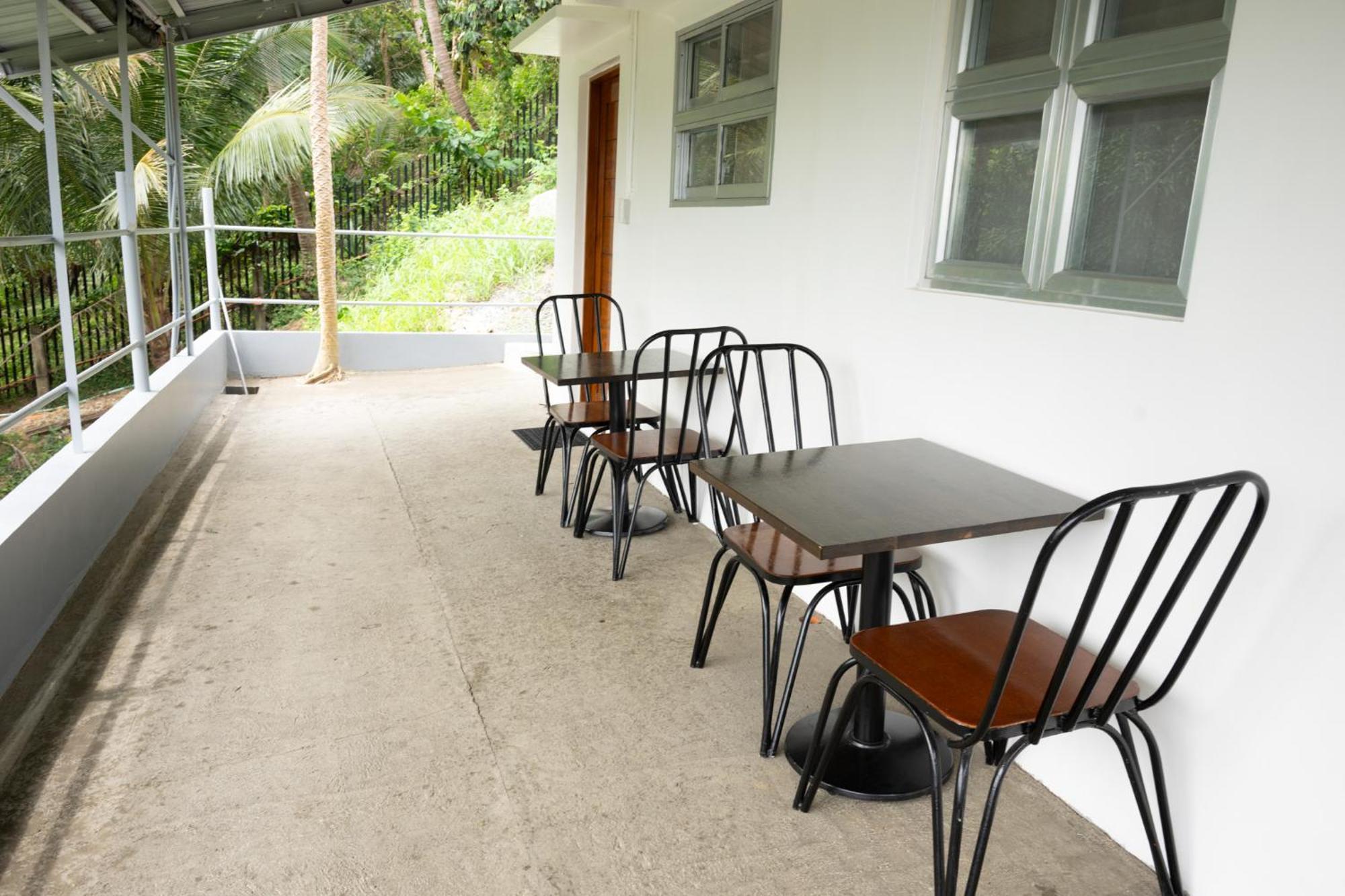 Av Suites Puerto Galera Bagian luar foto