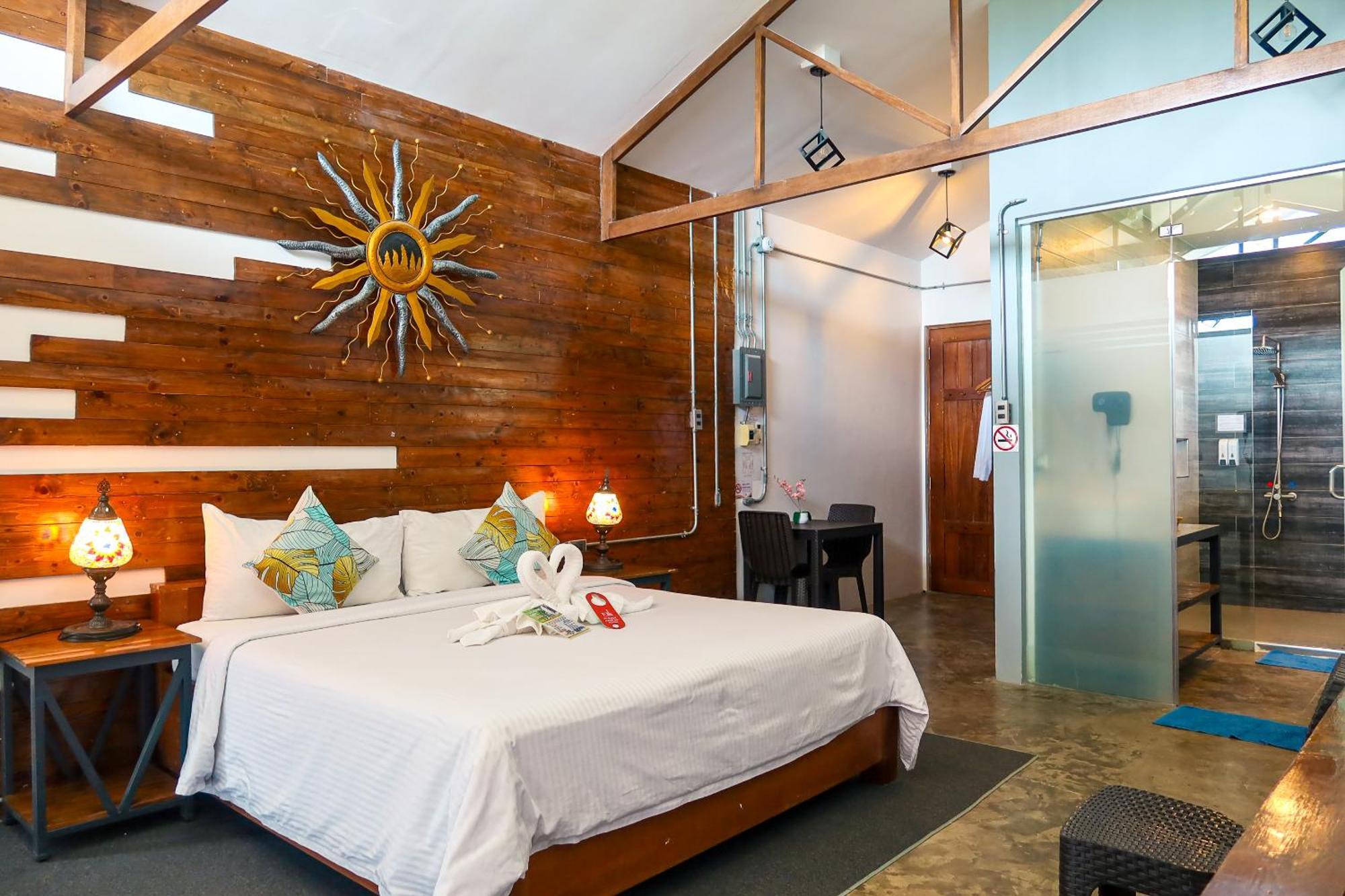 Av Suites Puerto Galera Bagian luar foto